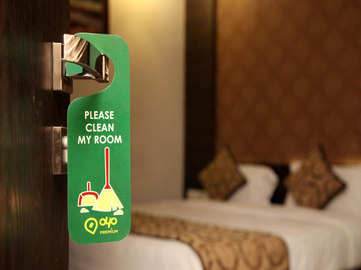 Oyo 905 Galaxy View Hotel Allāhābād Junction Exterior foto